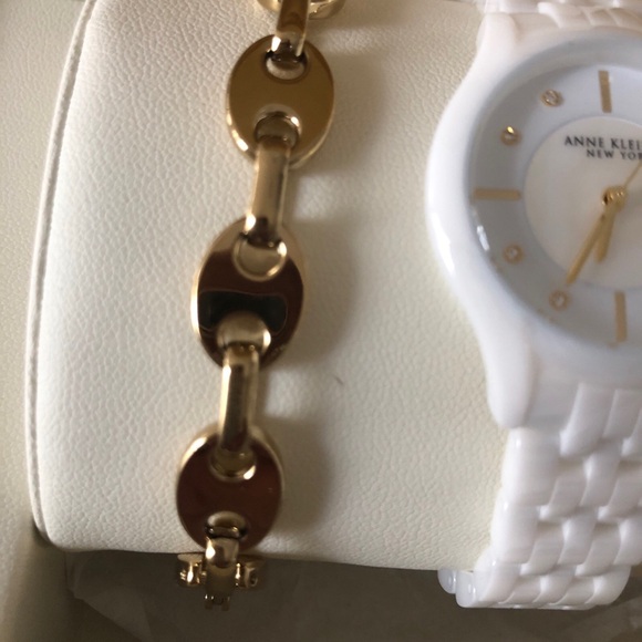 Anne Klein New York   12/7740WTST White Ceramic Watch w/ 2- Gold Tone Bracelets - Picture 6 of 7